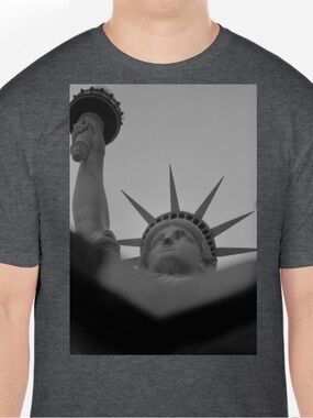Men's Charcoal Gray Statue of Liberty Graphic Tee